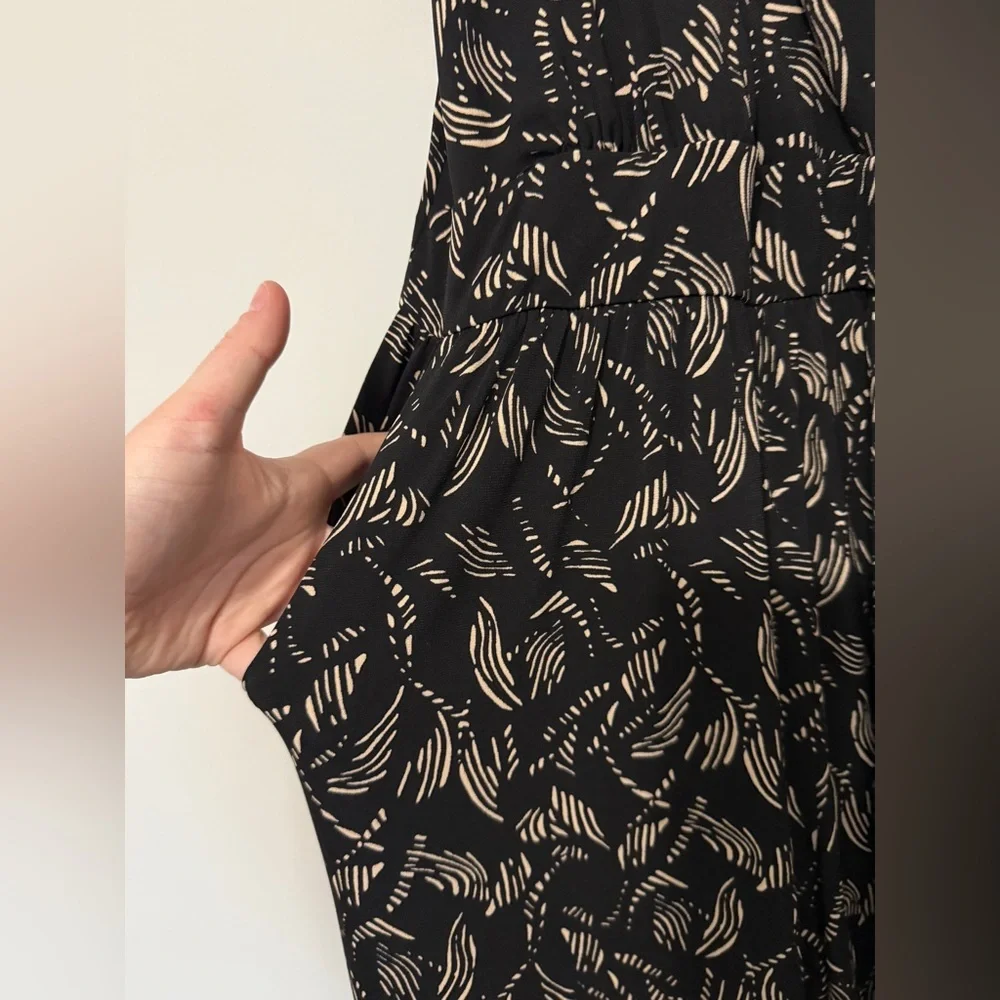 Kaileigh Rochelle Knit Jumpsuit NWOT - Picture 4 of 6